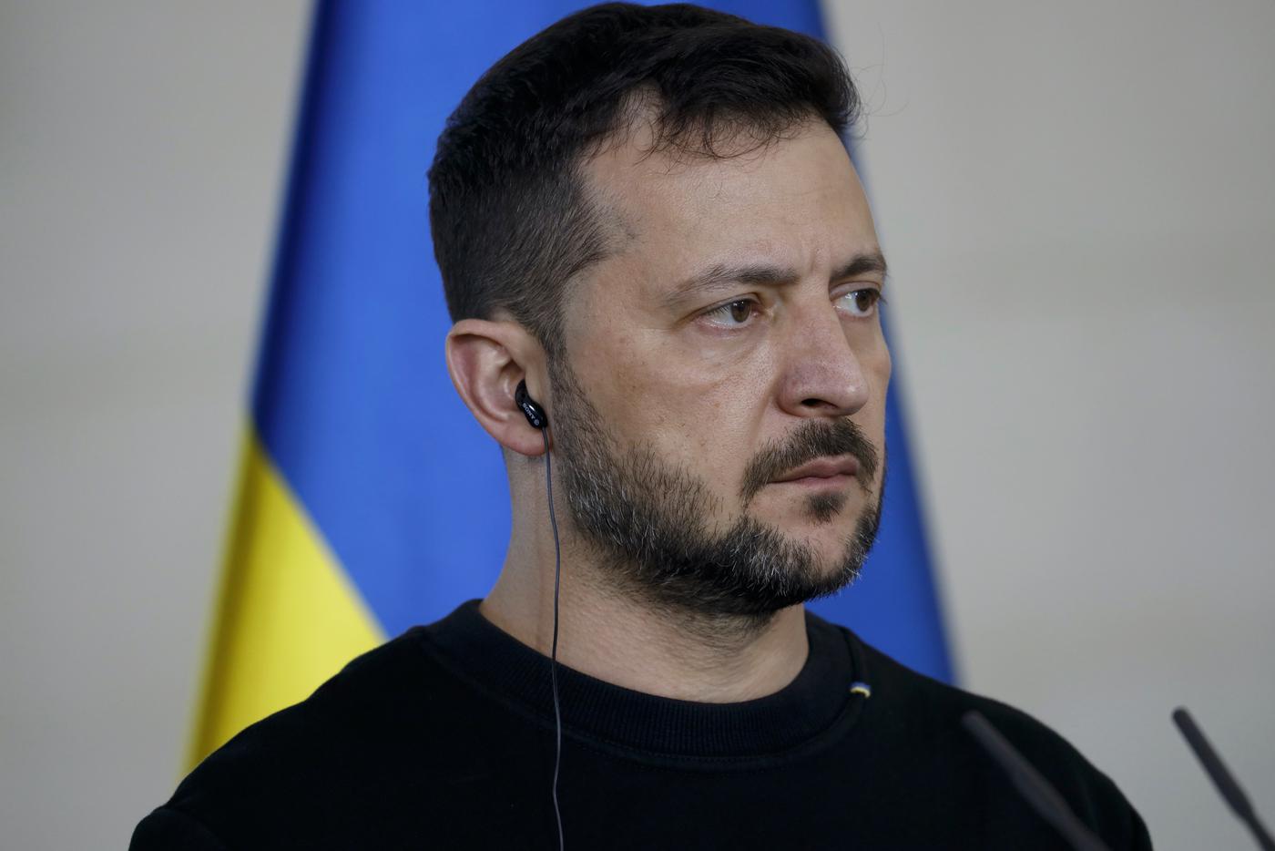 Зеленский: остановить войну можно лишь силой