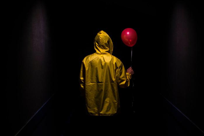 Американская компания HBO рассказала, когда выйдет сериал "Оно: Добро пожаловать в Дерри" по Стивену Кингу