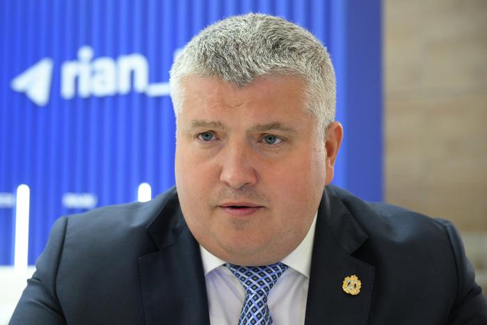 В Новгородской области без света остались более 22 тысяч человек из-за бушующей в регионе непогоды