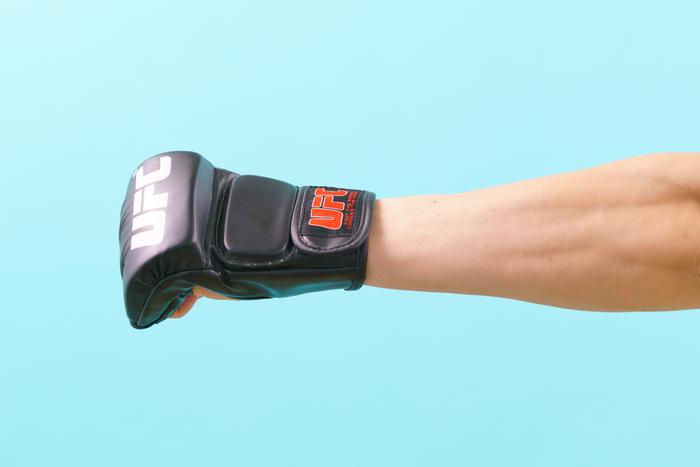 Льюис за 38 секунд нокаутировал Тейшейру на турнире UFC