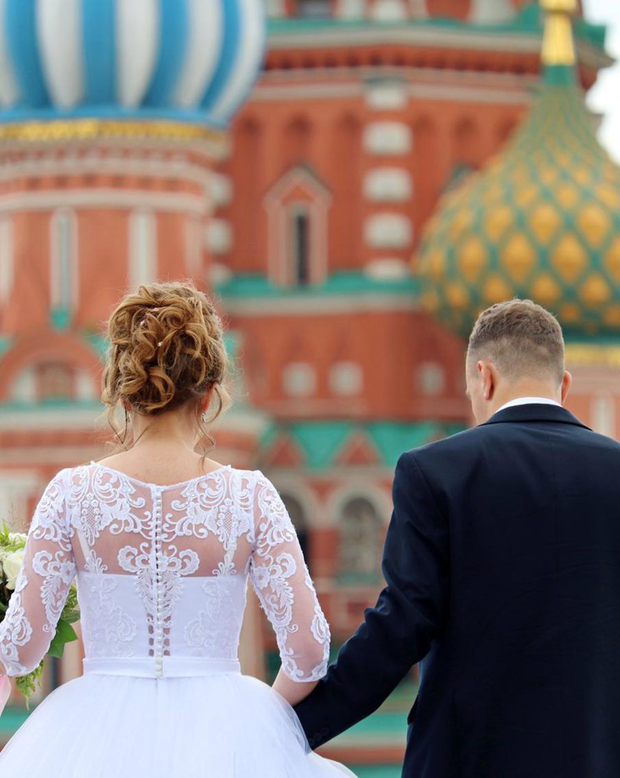Россияне стали жениться позже