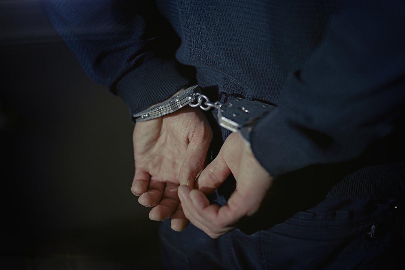 Задержан напавший на настоятеля храма с палкой мужчину в Санкт-Петербурге