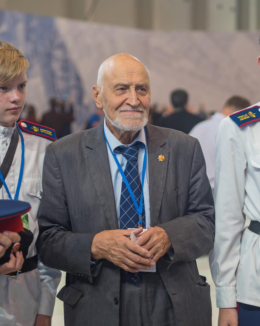 Друг телеведущего Николая Дроздова опроверг слухи о госпитализации мужчины