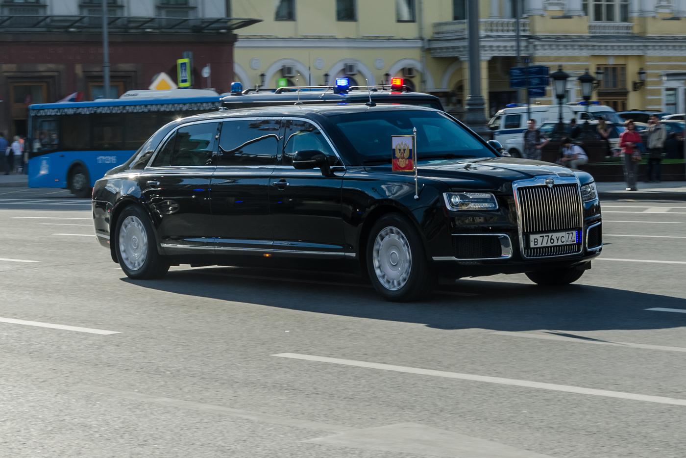 Владимир Путин назвал Aurus автомобилем полностью произведённым в России