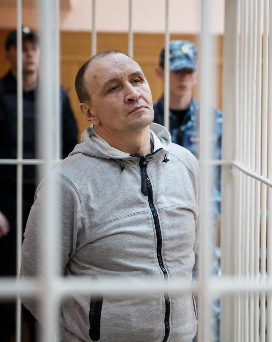 Умер фигурант дела о пожаре в "Зимней вишне" пожарный Генин