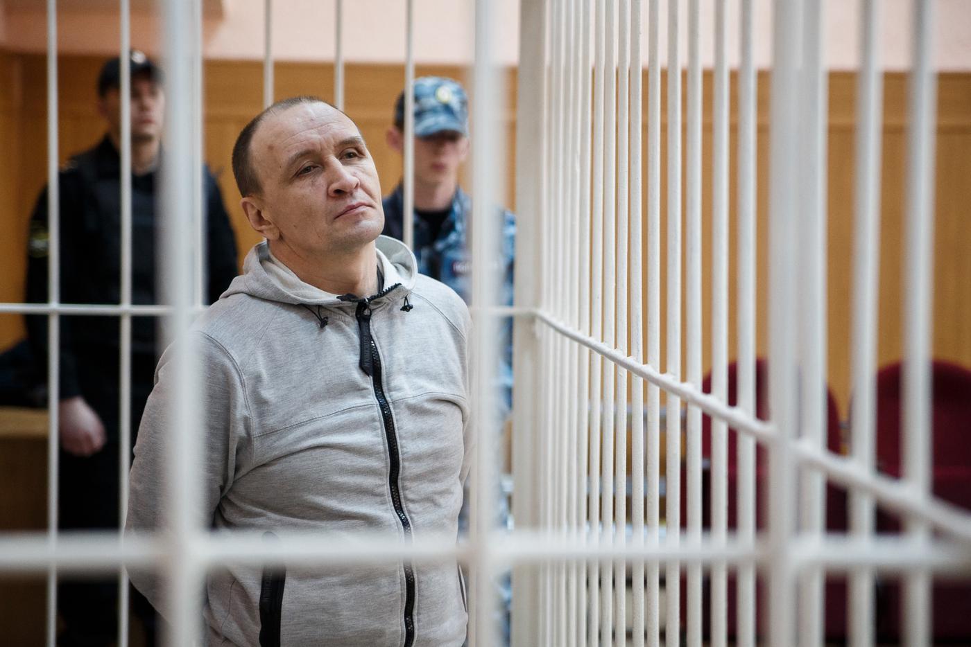 Умер фигурант дела о пожаре в "Зимней вишне" пожарный Генин