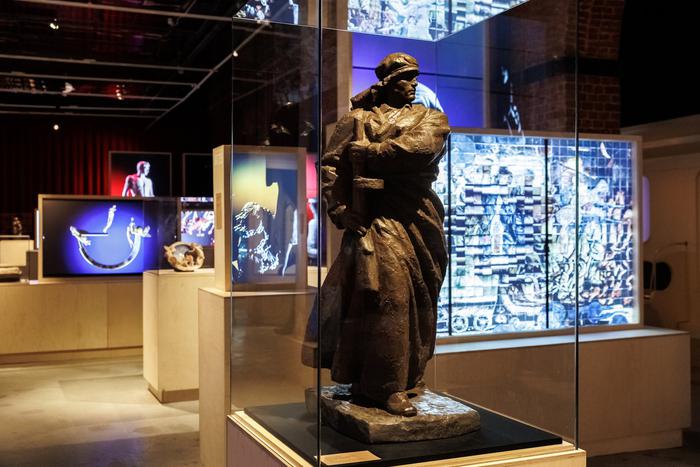 Музей транспорта Москвы вместе с 2ГИС запускает онлайн-гид к выставке "Высоко под землёй"