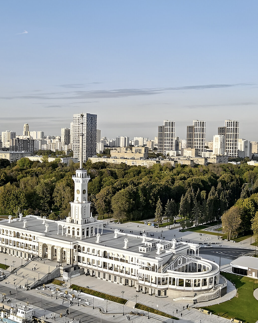 Почти на 48% сократилось число нарушений правил парковки у Северного речного вокзала