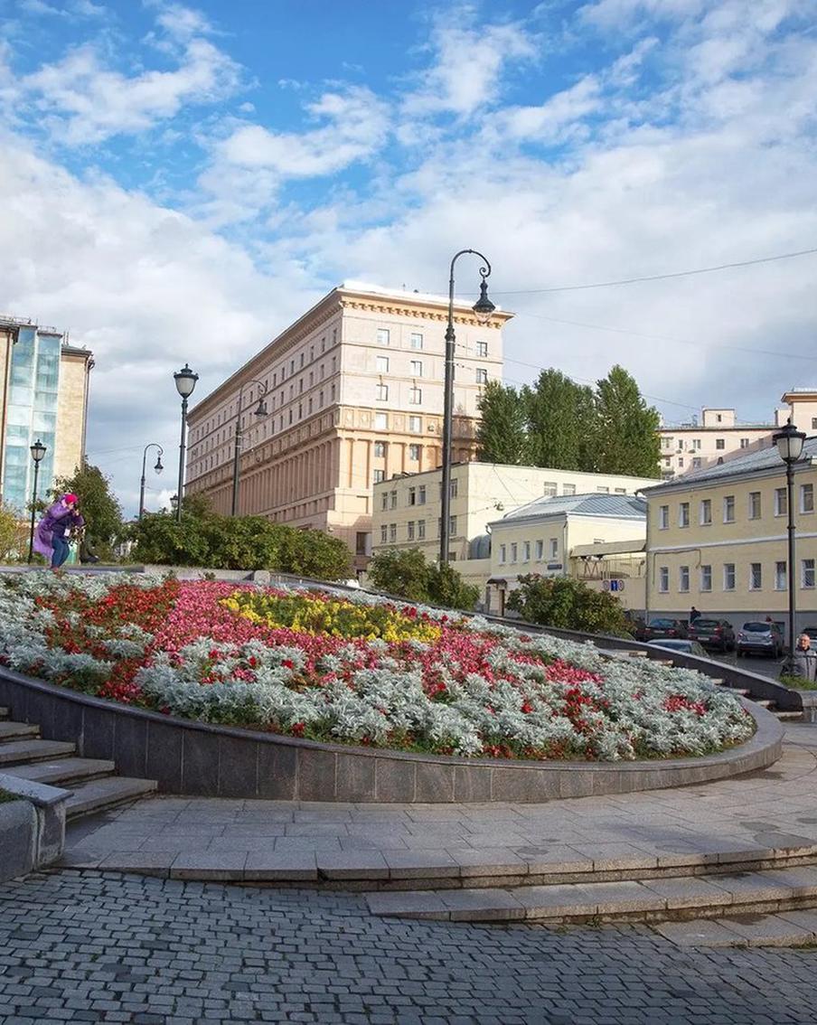 Афиша на 16 июля: вспоминаем песни из советского кино, выбираем помаду и учимся бегать правильно