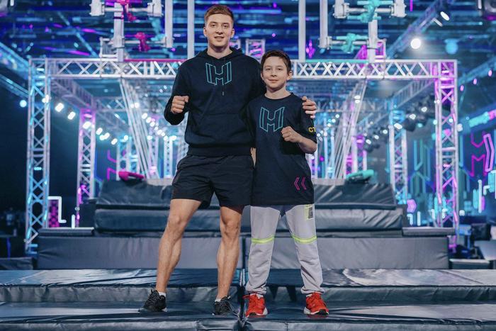 Олег Прокудин стал победителем шоу "Суперниндзя. Дети": о победах мальчика рассказал Metro его брат Юрий, победитель взрослого шоу