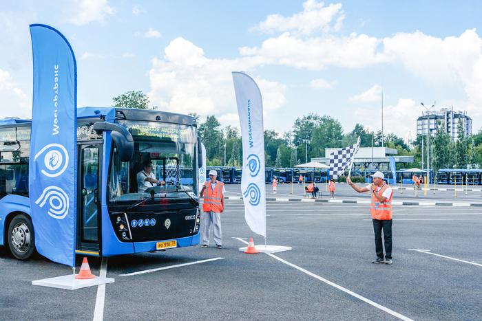 Конкурс мастерства среди водителей автобусов выявит победителя в эту субботу