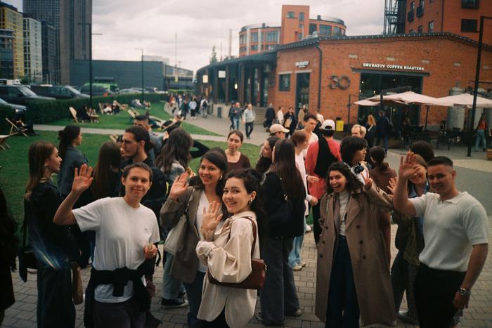 Москвичка нашла сто новых друзей, позвав всех желающих в соцсетях на свой день рождения