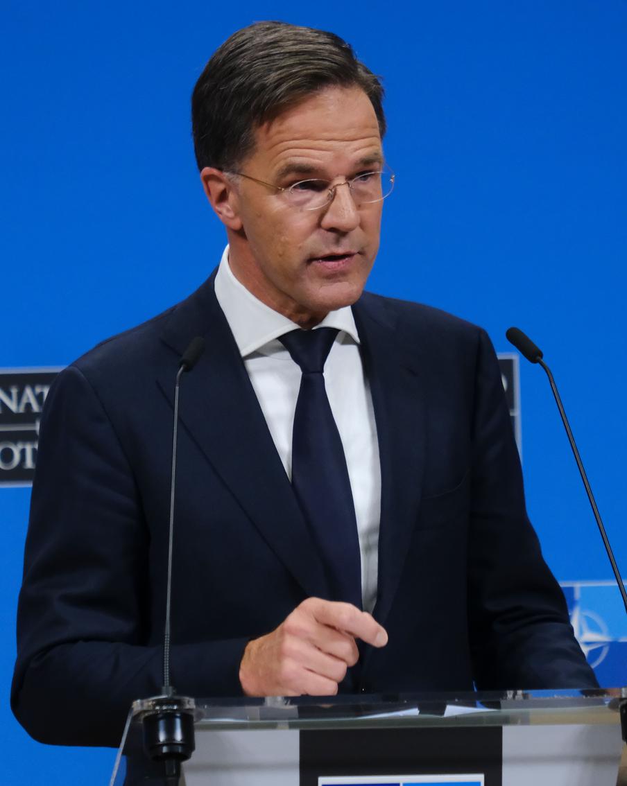 НАТО окажет Украине военную помощь, ракеты Patriot уже в пути: хроника очередных событий украинского кризиса