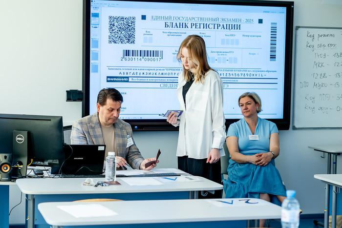 Экзамен на максимум: более 10 тысяч московских школьников улучшили баллы по ЕГЭ