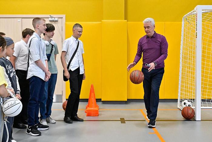 Собянин рассказал о возможностях новой школы в Южном Медведкове