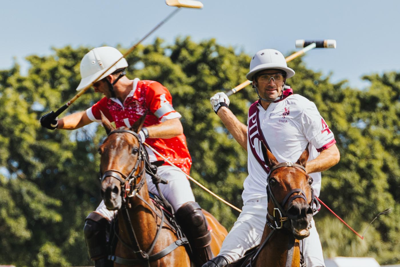 На какие виды спорта сходить в Москве: футбол, бег и конное поло