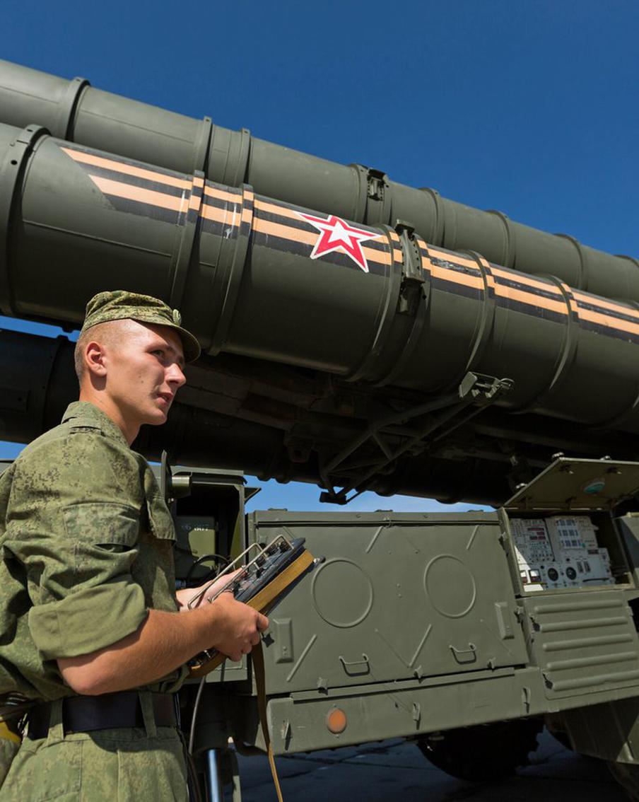 Сергея Собянин сообщил об отражении атаки пяти вражеских БПЛА на Москву