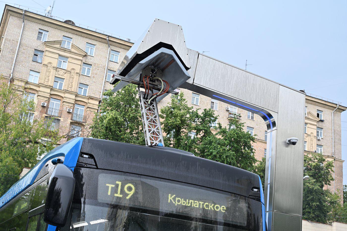 Зарядные станции для электробусов собирают в Москве на заводе СВАРЗ