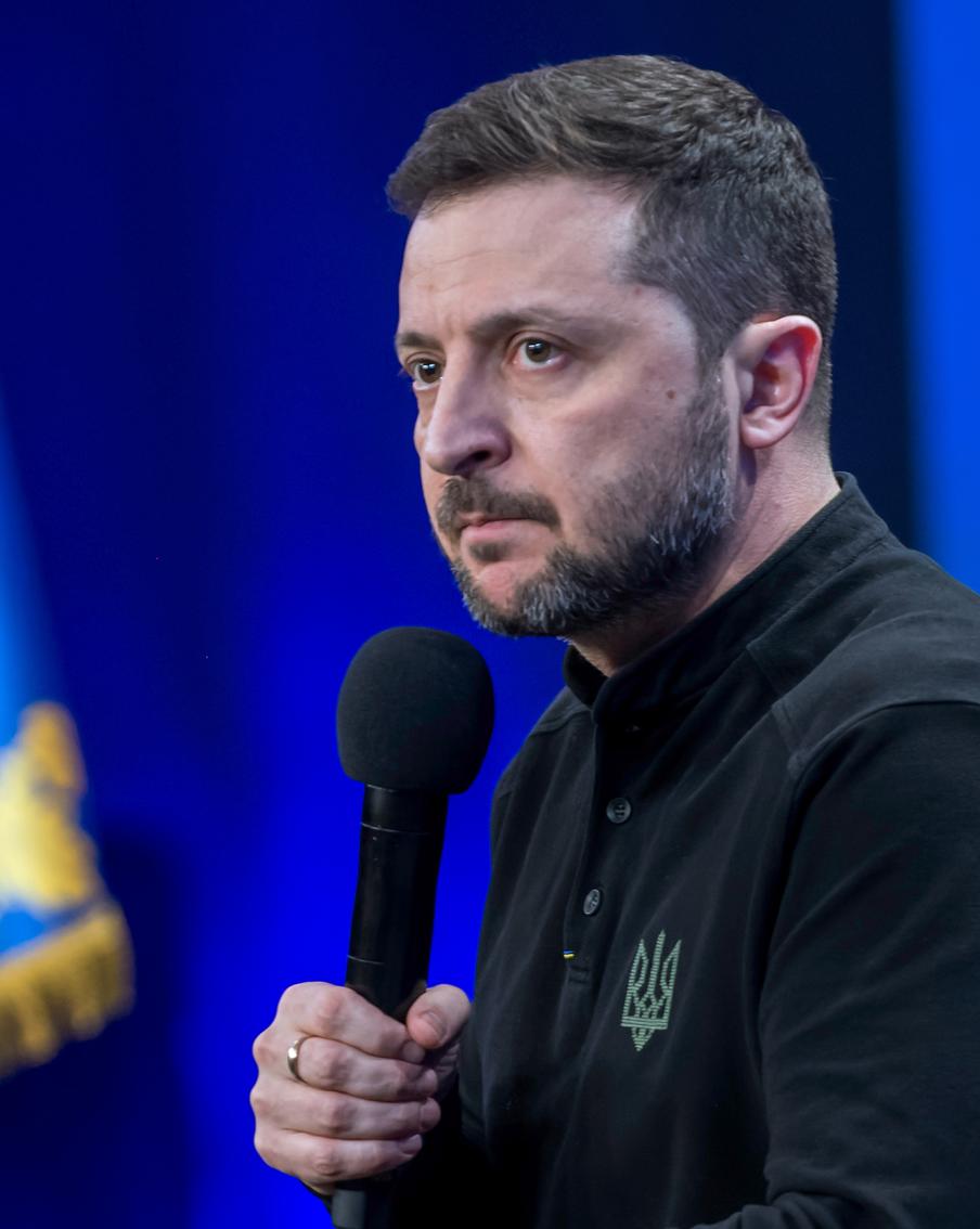 Американские власти готовятся добиться отставки президента Украины Владимира Зеленского в ближайшее время