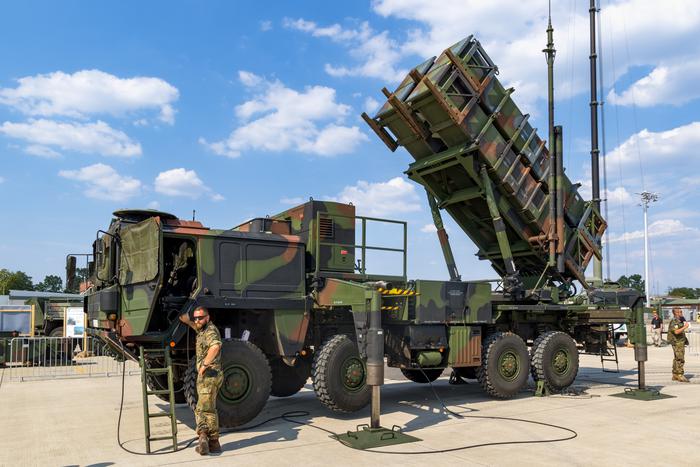 Американские власти будут поставлять Германии вооружение в первую очередь, чтобы обеспечить быструю помощь Украине