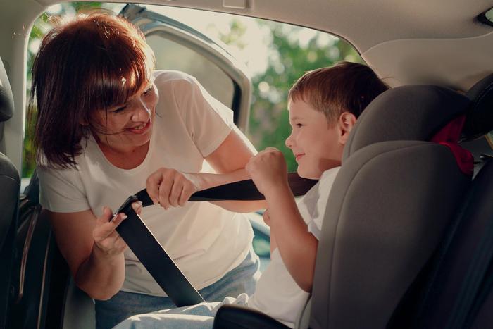 Правительство Российской Федерации приняло решение ужесточить требования к перевозке детей в автомобилях