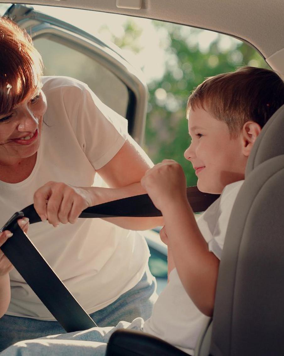 Правительство Российской Федерации приняло решение ужесточить требования к перевозке детей в автомобилях