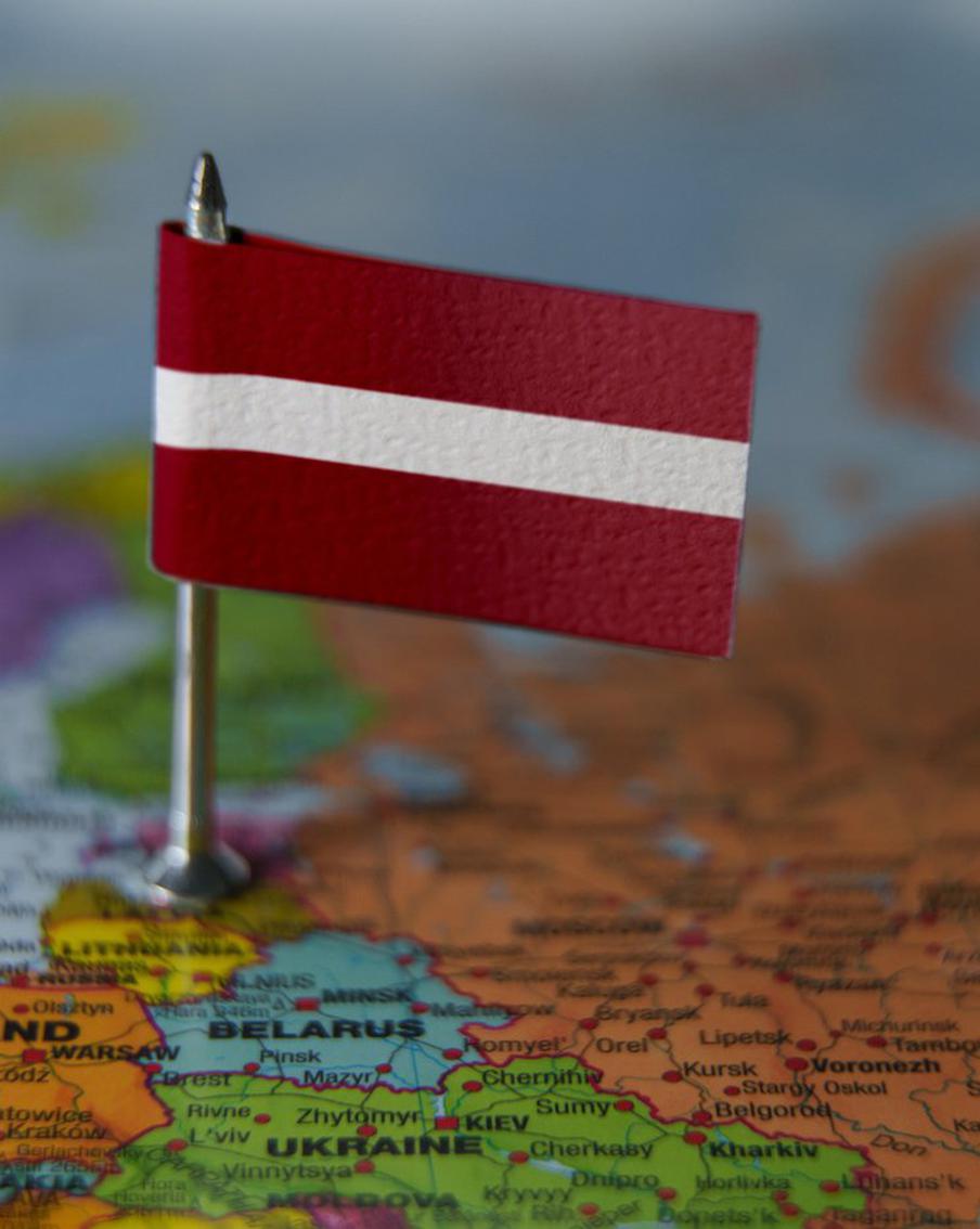 Латвия хочет выдворить 841 россиянина из-за просроченного разрешения на ПМЖ