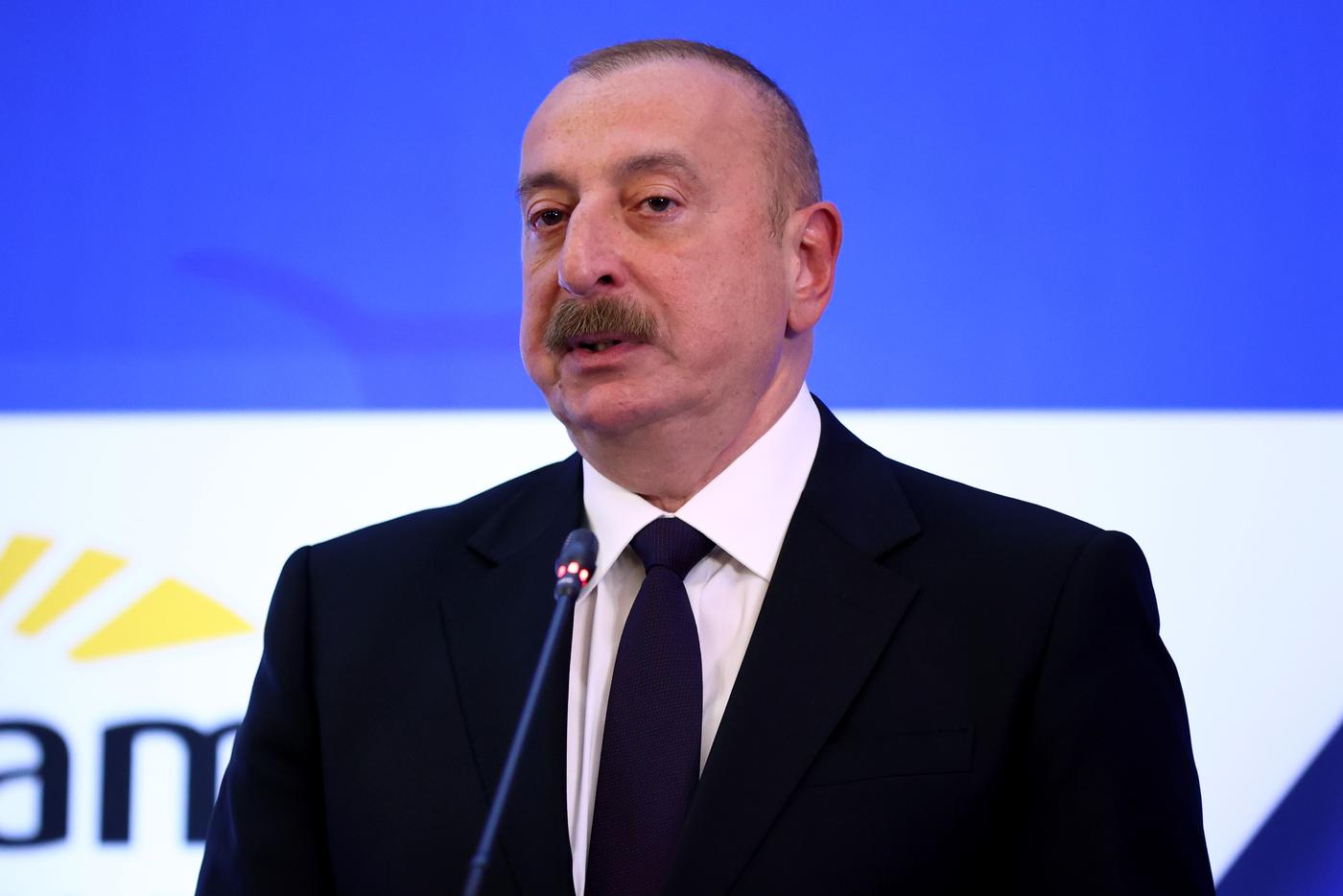 Власти Азербайджана готовят иск против России из-за крушения самолёта AZAL