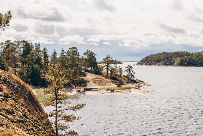 На Белом море ведутся поисковые работы из-за исчезновения нескольких членов туристической группы