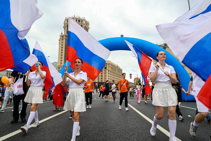 Мишка 2.0 поднялся над Садовым кольцом