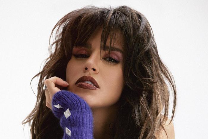 Шторка, рамка или начёс: выбираем стрижку с чёлкой как у звезды