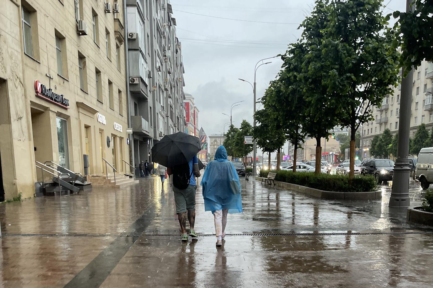 В столице ожидаются ливни и грозы, температура до +25°C