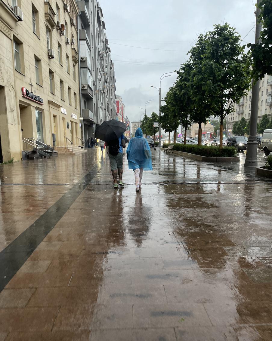 В Москве в среду ожидаются дожди и грозы — до +25°C
