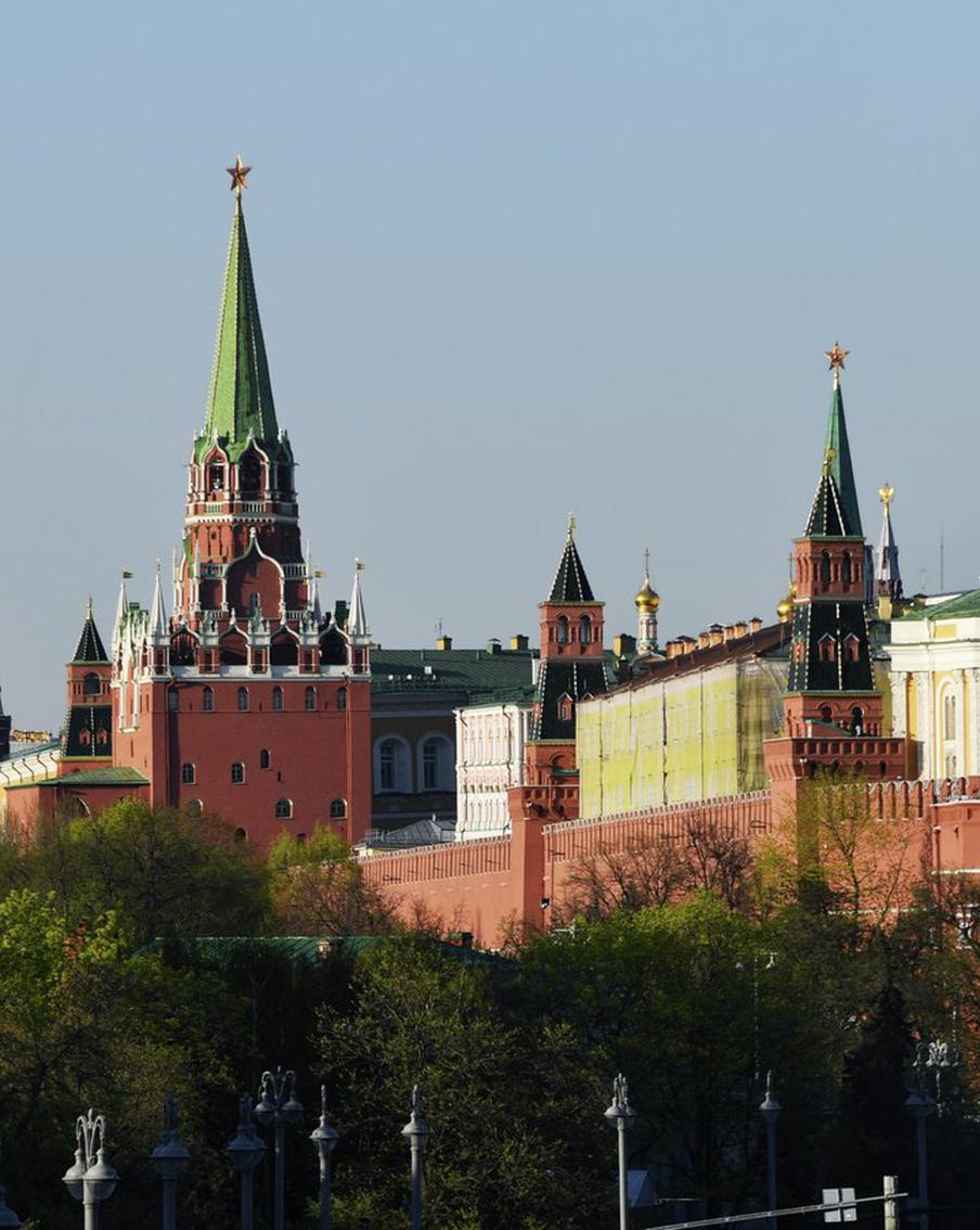 Песков назвал подготовку меморандумов шагом к встрече Путина и Зеленского