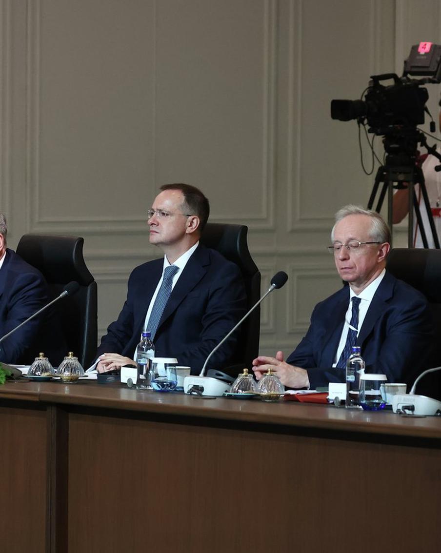 Дети оказались взрослыми, пленных продолжают менять: третий раунд российско-украинских переговоров и полное заявление Мединского