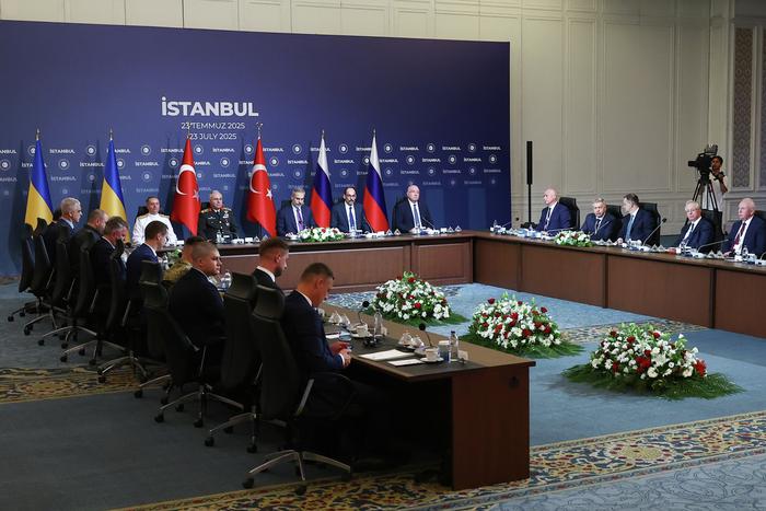 Встреча Путина и Зеленского возможна после выполнения определённых условий