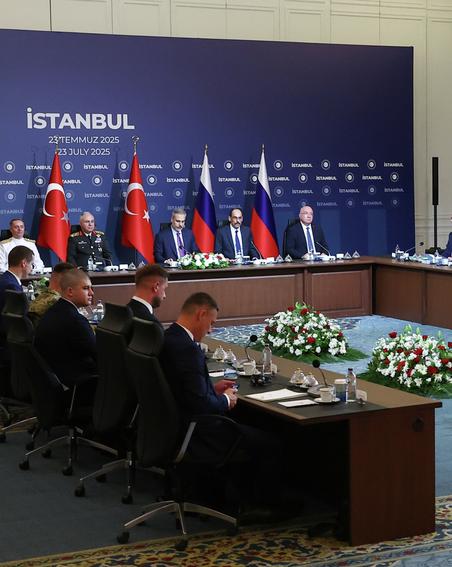 Встреча Путина и Зеленского возможна после выполнения определённых условий