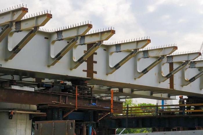 Сергей Собянин рассказал о строительстве путепровода через пути МЦД-2