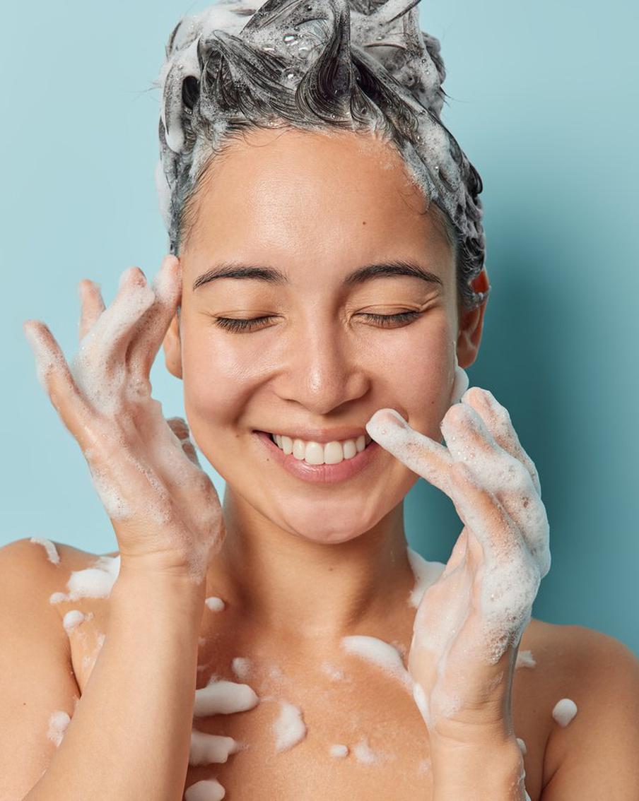 Сульфатные шампуни: вред или польза? Объясняет бьюти-эксперт