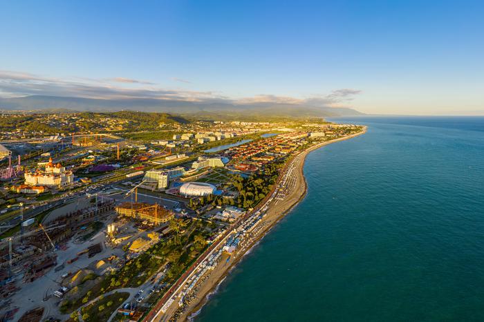 Стало известно, отменяют ли российские туристы бронирования в Сочи после массированной атаки ВСУ