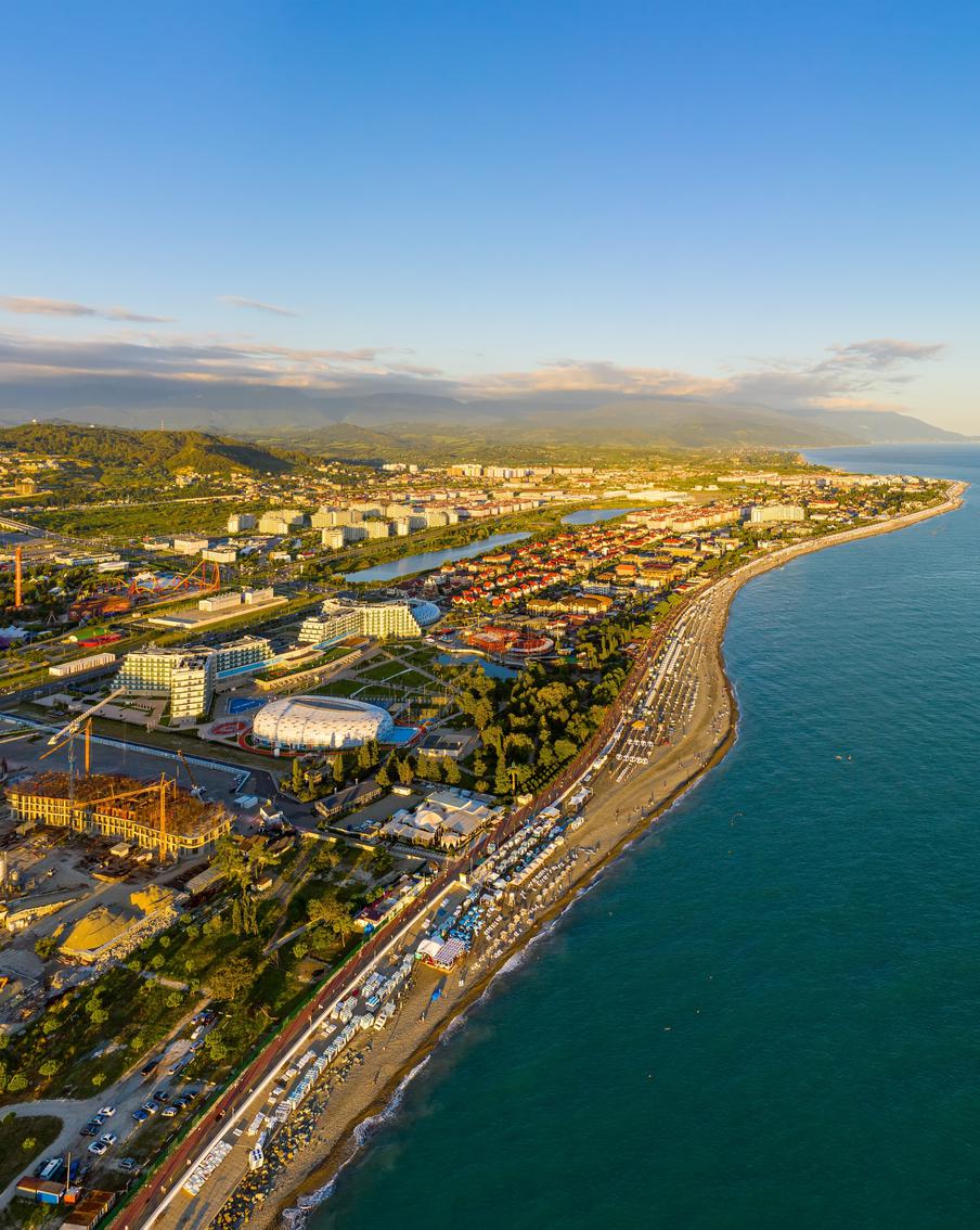 Стало известно, отменяют ли российские туристы бронирования в Сочи после массированной атаки ВСУ