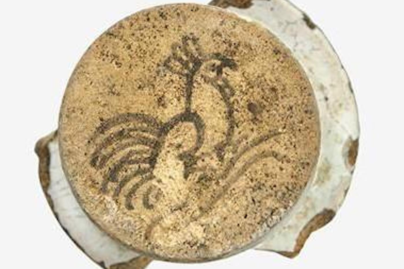 Уникальную бьюти-находку обнаружили археологи на раскопках неподалёку от Арбата