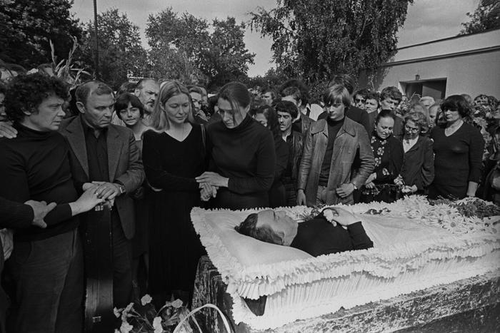 Ровно 45 лет назад не стало Владимира Высоцкого. Metro пообщалось с очевидцами тех дней