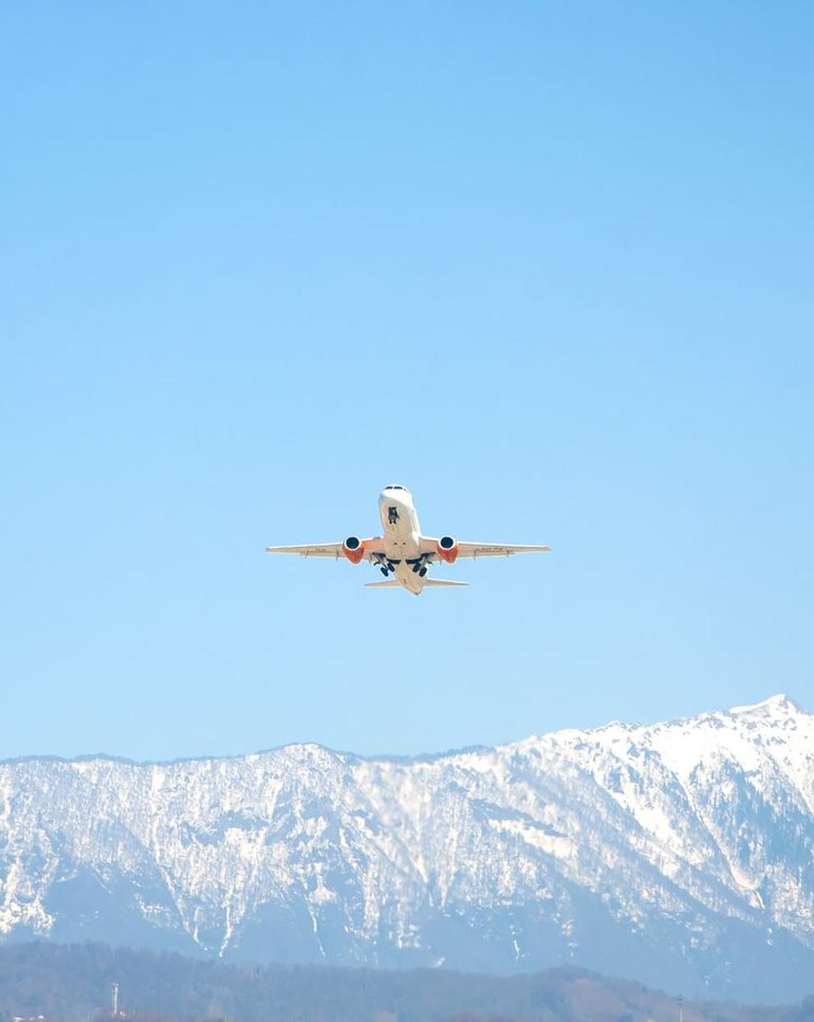 Росавиация сообщила об ограничениях в работе аэропортов восьми городов страны