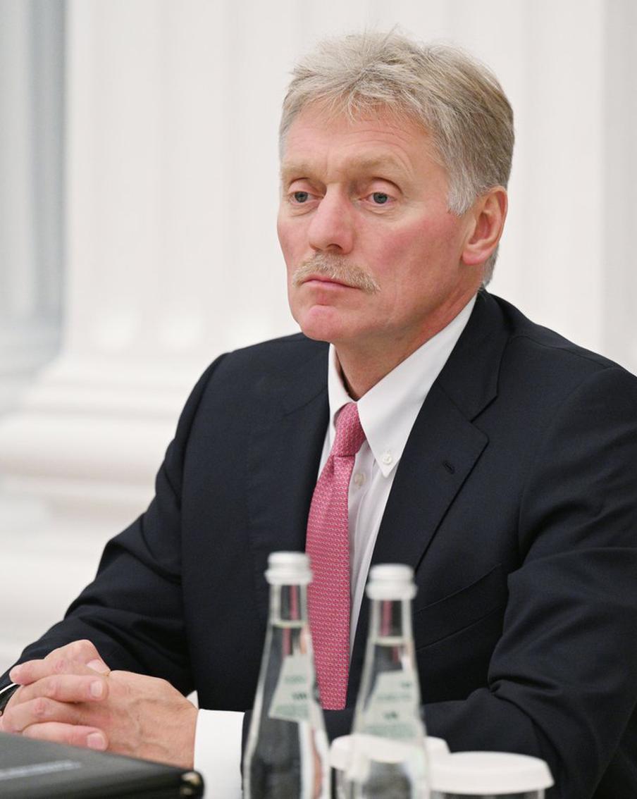 Песков: встреча России и Украины на высшем уровне должна поставить точку