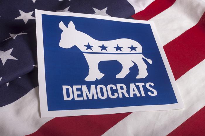 Американцы впервые за 35 лет высказались об отсутствии доверия к Демократической партии США