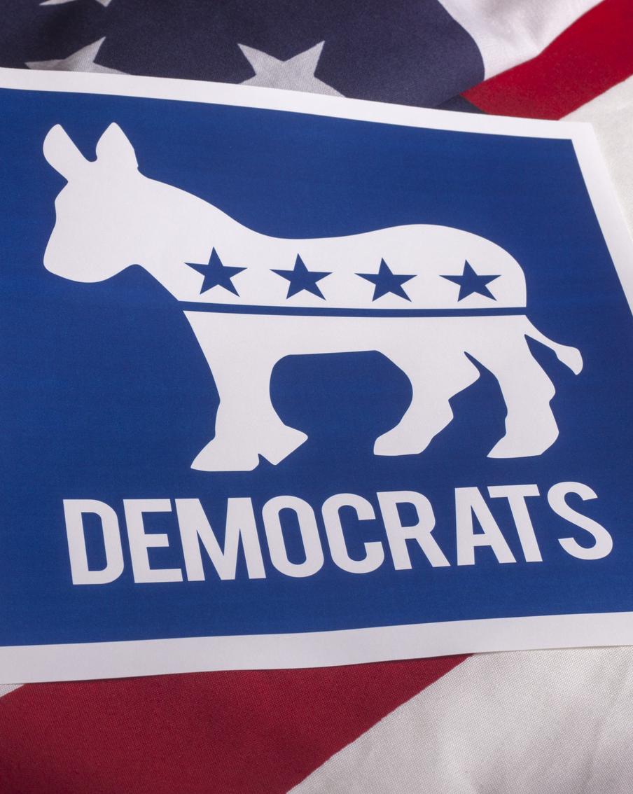 Американцы впервые за 35 лет высказались об отсутствии доверия к Демократической партии США