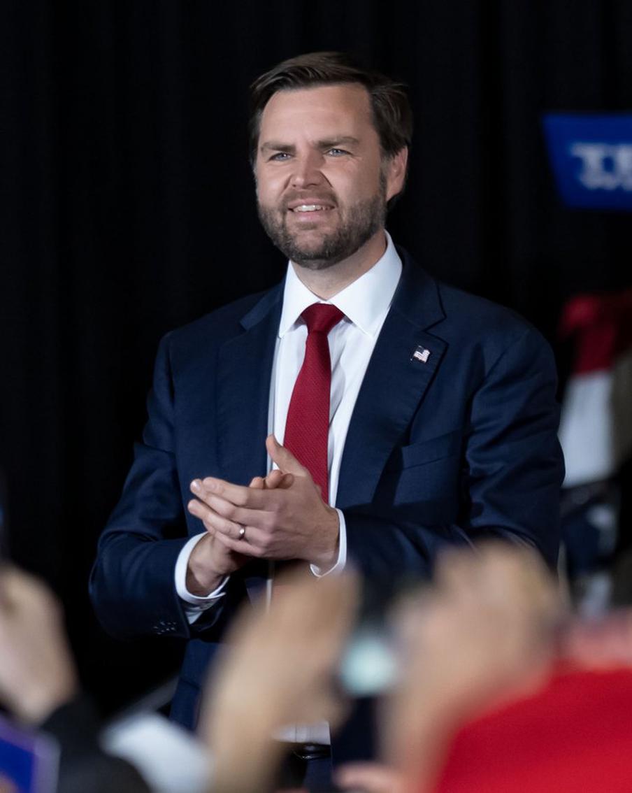 Американские власти назвали следующего кандидата на пост президента от Республиканской партии США