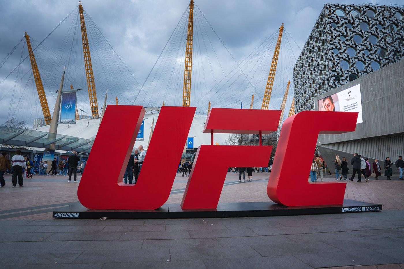 Российского бойца Магомедова госпитализировали после победы в турнире UFC