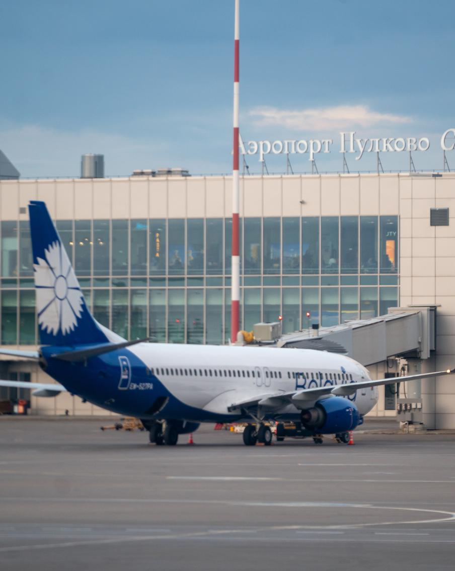 В "Пулково" из-за атаки украинских дронов задерживаются более сотни пассажирских рейсов